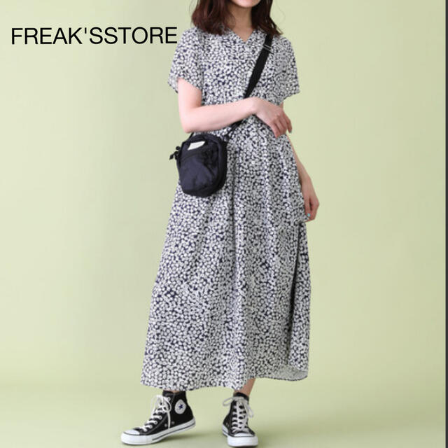 FREAK'S STORE(フリークスストア)の週末限定価格＊美品 フリークスストア  花柄 ワンピース レディースのワンピース(ロングワンピース/マキシワンピース)の商品写真