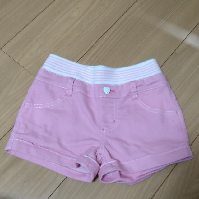 女児　ショートパンツ　120 キッズ/ベビー/マタニティのキッズ服女の子用(90cm~)(パンツ/スパッツ)の商品写真