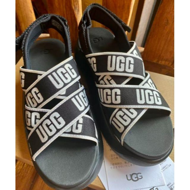 UGG(アグ)の完売しました。。。。③✨24cm✨美品✨UGG✨LA CLOUD SANDAL レディースの靴/シューズ(サンダル)の商品写真