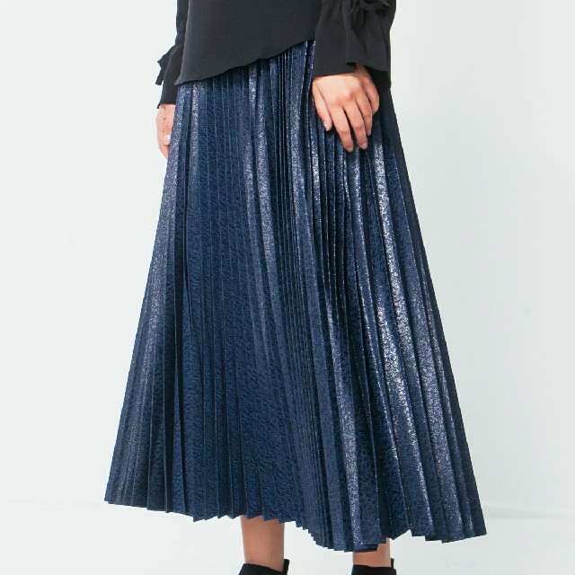 ADORE(アドーア)のSILVIAN HEACHスカートTOMORROWLANDアパルトモンCHAOS レディースのスカート(ロングスカート)の商品写真