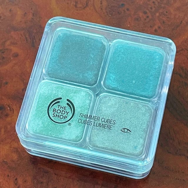 THE BODY SHOP(ザボディショップ)のTHE BODY SHOP ザボディショップ シマキューブ パレット22 コスメ/美容のベースメイク/化粧品(アイシャドウ)の商品写真