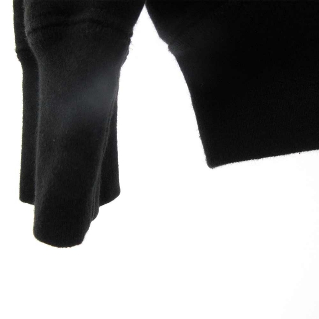 UNDEFEATED(アンディフィーテッド)のUNDEFEATED アンディフィーテッド ロゴ刺繍 ハーフジップ スウェットトレーナー ブラック メンズのトップス(スウェット)の商品写真