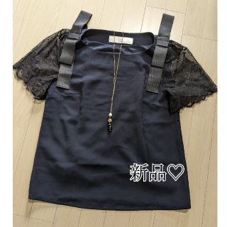 トッコ(tocco)の[新品]トッコクローゼット　肩リボントップス♡(カットソー(半袖/袖なし))