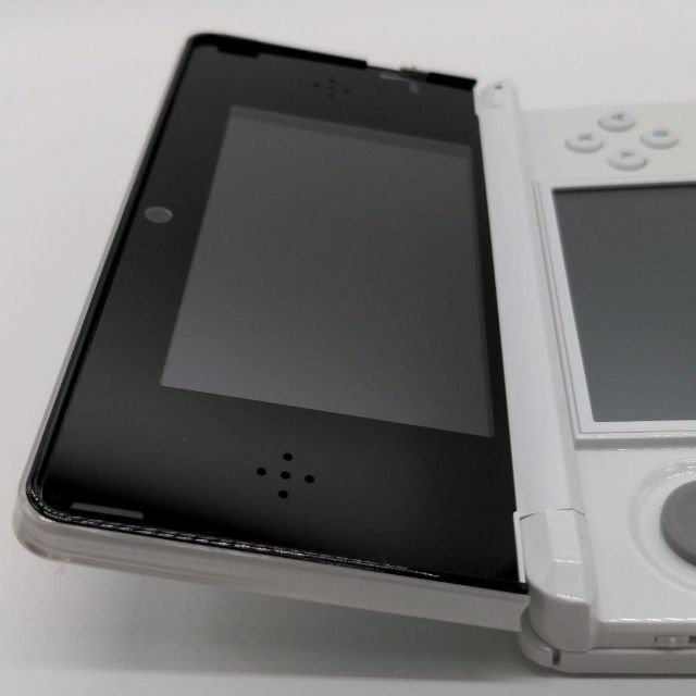 ニンテンドー3DS アイスホワイト　充電台セット　SDカード　美品3DS