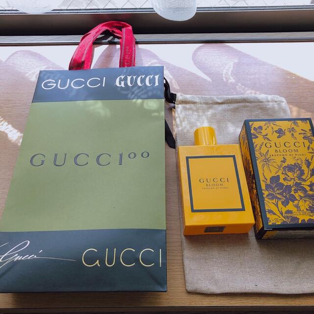 Gucci(グッチ)のGUCCI ブルームプロフーモディフィオールオードプァルファム　100ml コスメ/美容の香水(香水(女性用))の商品写真