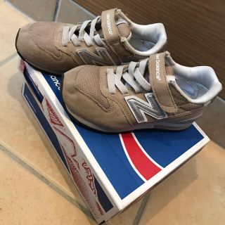 ニューバランス(New Balance)の美品 NB キッズ ベージュ 17㎝(スニーカー)