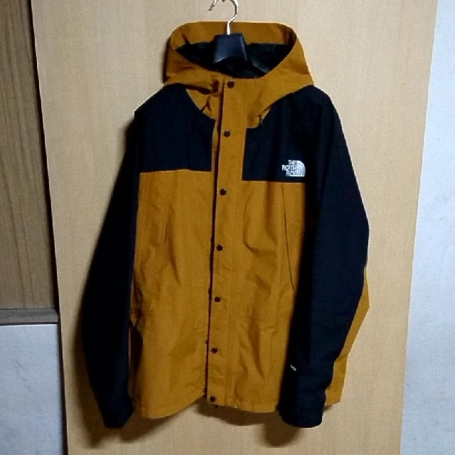 THE NORTH FACE(ザノースフェイス)のクマゴロウ様専用  美品 ノースフェイス マウンテンライトジャケット メンズのジャケット/アウター(マウンテンパーカー)の商品写真