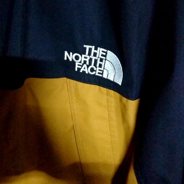 THE NORTH FACE(ザノースフェイス)のクマゴロウ様専用  美品 ノースフェイス マウンテンライトジャケット メンズのジャケット/アウター(マウンテンパーカー)の商品写真