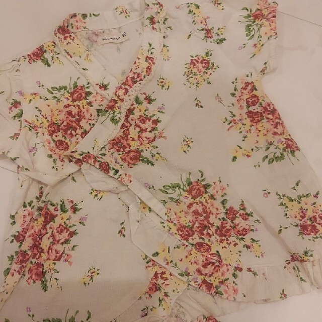 Biquette(ビケット)のビスケット　90  甚平　花柄 キッズ/ベビー/マタニティのキッズ服女の子用(90cm~)(甚平/浴衣)の商品写真