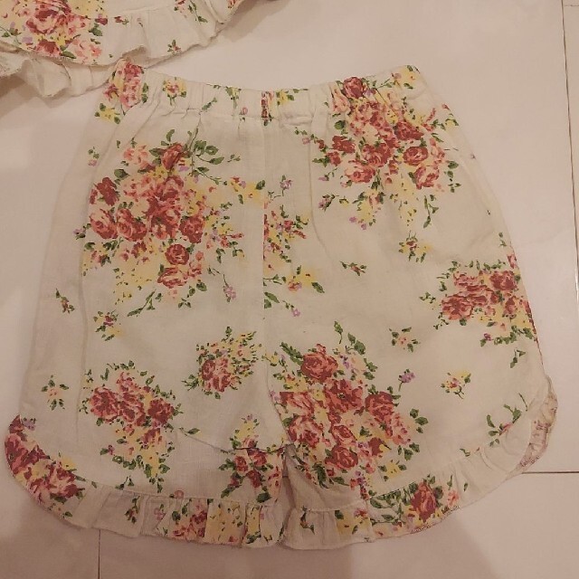 Biquette(ビケット)のビスケット　90  甚平　花柄 キッズ/ベビー/マタニティのキッズ服女の子用(90cm~)(甚平/浴衣)の商品写真