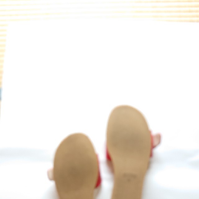 ZARA(ザラ)のZARABASIC 厚底ｼﾞｭｰﾄｿｰﾙﾊﾞｯｸﾙﾍﾞﾙﾄ付ﾌﾗｯﾄｻﾝﾀﾞﾙ レディースの靴/シューズ(サンダル)の商品写真