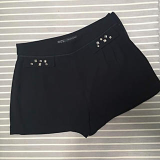 ザラ(ZARA)のZARA♡ブラックビジュー♡ショートパンツ(ショートパンツ)