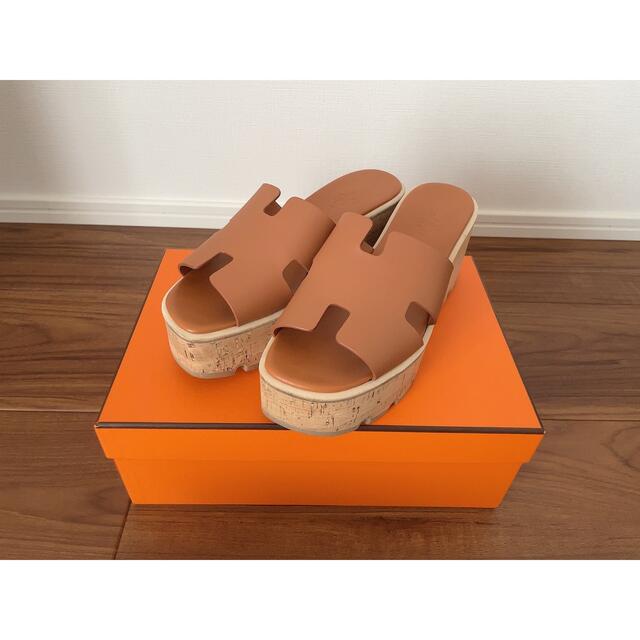 税込】 Hermes - じろちょ HERMES エズ30 マロン サンダル - boothype.com