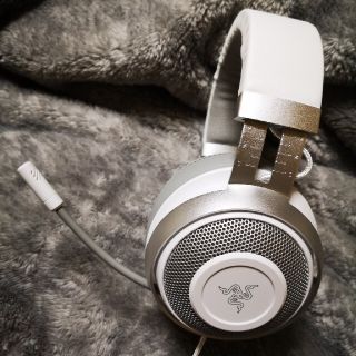 レイザー(Razer)のRazer KRAKEN  2019 MERCURY WHITE(ヘッドフォン/イヤフォン)