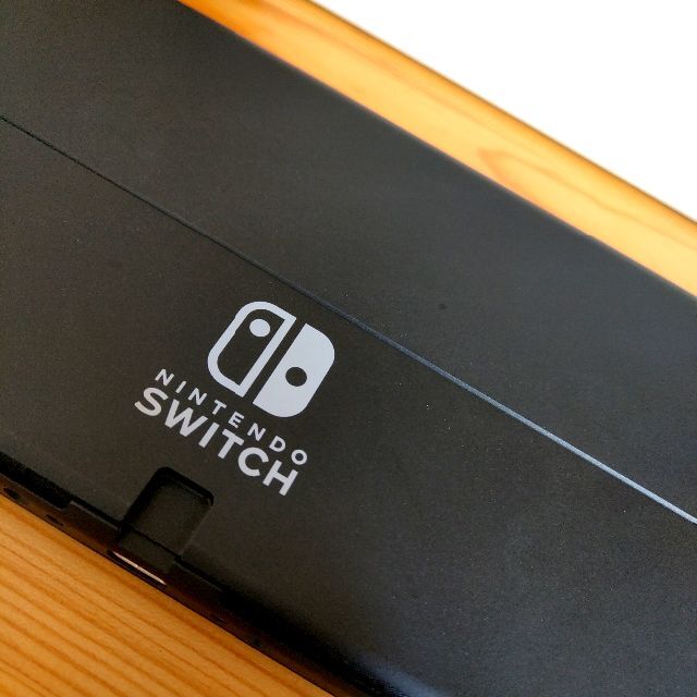 Nintendo Switch(ニンテンドースイッチ)の美品 有機EL Nintendo Switch 任天堂 スイッチ 本体 エンタメ/ホビーのゲームソフト/ゲーム機本体(家庭用ゲーム機本体)の商品写真