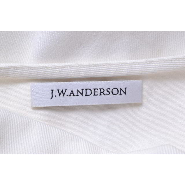 J.W.ANDERSON(ジェイダブリューアンダーソン)のJ.W.ANDERSON カットオフ デニム トップス レディースのトップス(シャツ/ブラウス(半袖/袖なし))の商品写真