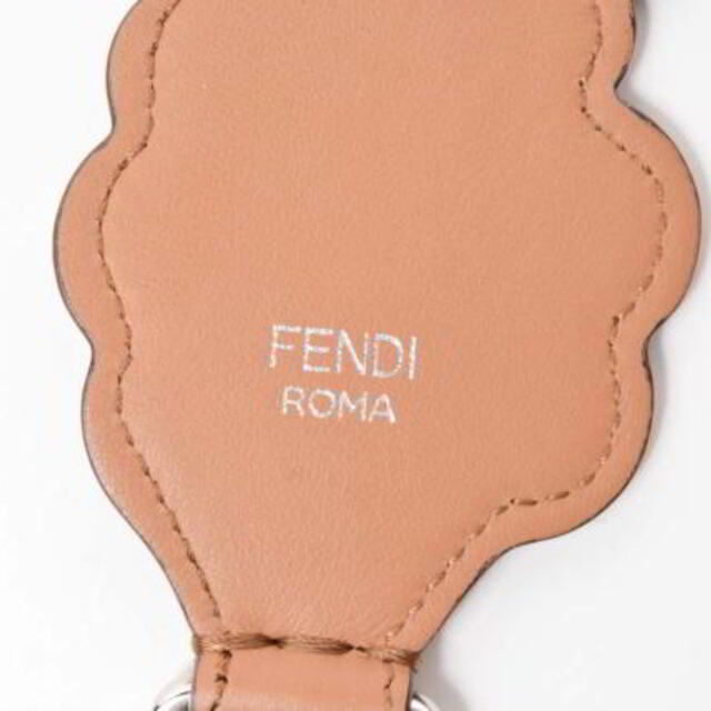 FENDI(フェンディ)のFENDI フラワー ベロア ストラップユー レディースのファッション小物(その他)の商品写真