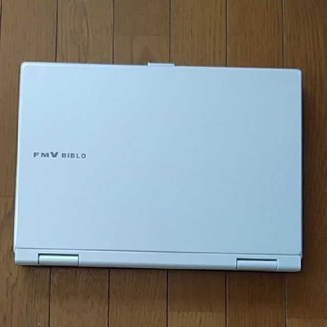 富士通(フジツウ)のFujitsu BIBLO FMV NF50W Win7認証済み。 スマホ/家電/カメラのPC/タブレット(ノートPC)の商品写真