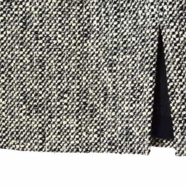 Giambattista Valli(ジャンバティスタヴァリ)のGiAMBATTiSTA VALLi バックスリット コットン混ツイードスカート レディースのスカート(その他)の商品写真