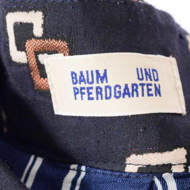 BAUM UND PFERDGARTEN(バウムウンドヘルガーデン)のBAUM UND PFERDGARTEN エンブロイダリー スカート レディースのスカート(その他)の商品写真