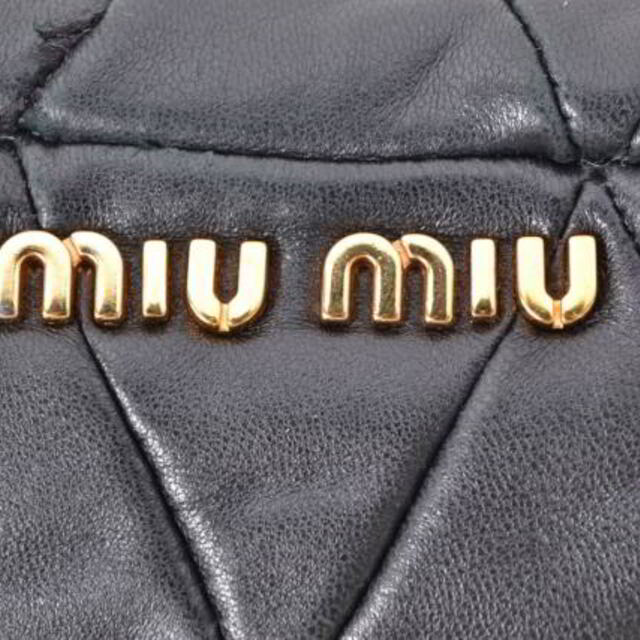 miumiu(ミュウミュウ)のmiu miu スタッズ レザー クラッチ バッグ レディースのバッグ(クラッチバッグ)の商品写真