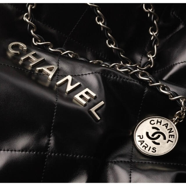 CHANEL(シャネル)の【heymissa様専用】CHANEL 22 スモール ハンドバッグ レディースのバッグ(ハンドバッグ)の商品写真