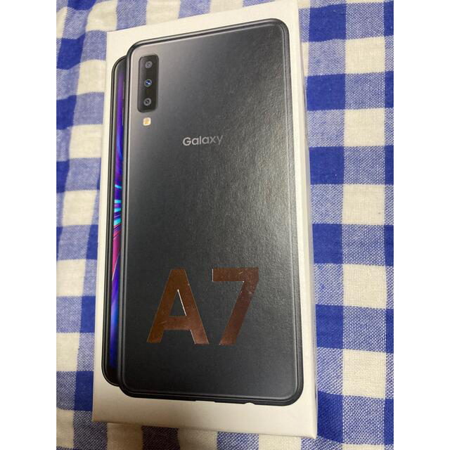 SAMSUNG Galaxy A7 ブラック サムスン　ギャラクシー　カバー付き スマホ/家電/カメラのスマートフォン/携帯電話(スマートフォン本体)の商品写真