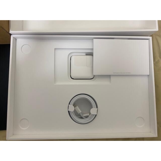 Mac (Apple)(マック)のMacBook Air 13.3インチ 2020 M1 16GB 256GB スマホ/家電/カメラのPC/タブレット(ノートPC)の商品写真