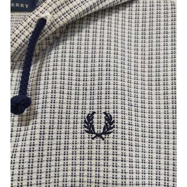 FRED PERRY(フレッドペリー)のFREDPERRY フレッドペリー ジップアップパーカー レディースのトップス(パーカー)の商品写真