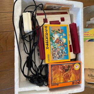 ファミリーコンピュータ(ファミリーコンピュータ)のFAMILY computer 現状品  ACアダプタ HVC-002 箱付　(家庭用ゲーム機本体)