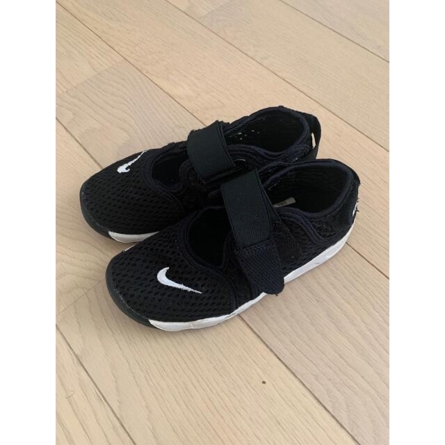 NIKE(ナイキ)のNIKE  エアリフト　キッズ キッズ/ベビー/マタニティのキッズ靴/シューズ(15cm~)(スニーカー)の商品写真