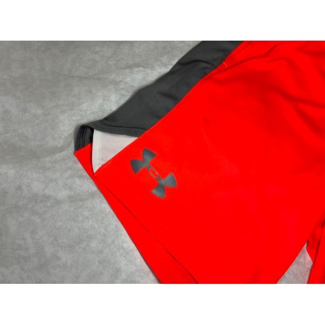 UNDER ARMOUR(アンダーアーマー)のUNDER ARMOUR  アンダーアーマー　ハーフパンツ　YSM 130 キッズ/ベビー/マタニティのキッズ服男の子用(90cm~)(パンツ/スパッツ)の商品写真