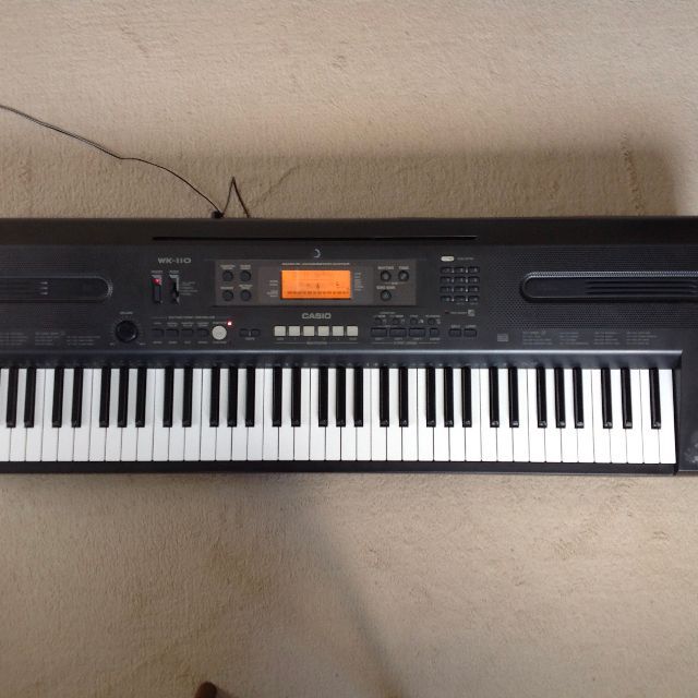 極美品】Casio WK-110 77鍵 電子ピアノ キーボード 譜面台付き