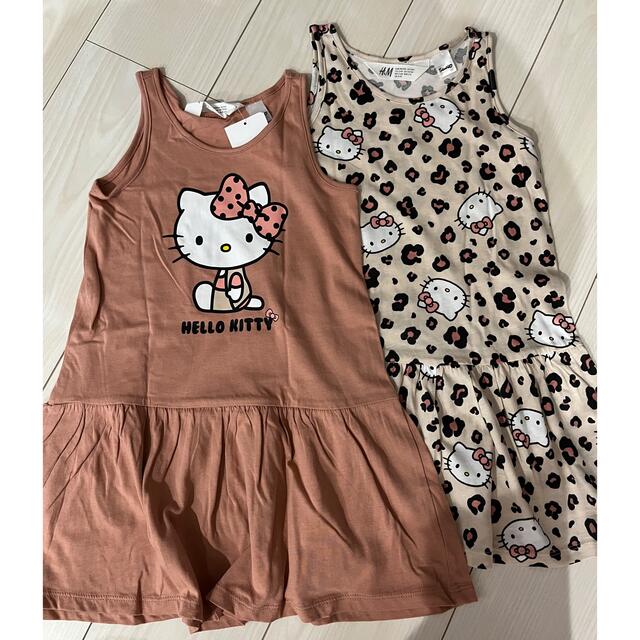 H&M(エイチアンドエム)のキティちゃん　ワンピース2セット キッズ/ベビー/マタニティのキッズ服女の子用(90cm~)(ワンピース)の商品写真