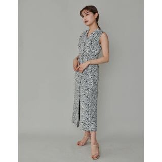 アニュアンス(ánuans)のFlower Jacquard Dress White ロル(ロングワンピース/マキシワンピース)