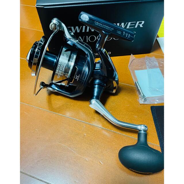 SHIMANO(シマノ)のシマノ 21 ツインパワー SW 10000HG 美品 スポーツ/アウトドアのフィッシング(リール)の商品写真