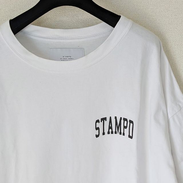Stampd' LA(スタンプドエルエー)のSTAMPD Collegiate Tee XLサイズ ホワイト メンズのトップス(Tシャツ/カットソー(半袖/袖なし))の商品写真