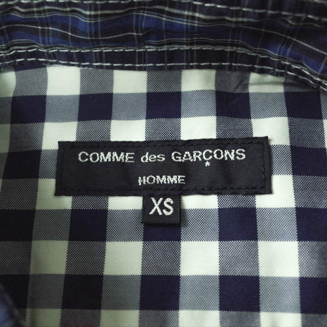 COMME des GARCONS(コムデギャルソン)のCOMME des GARCONS HOMME コムデギャルソンオム 17SS 日本製 ドッキングチェックショートスリーブシャツ HS-B034 XS ネイビー 半袖 ギンガムチェック トップス【中古】【COMME des GARCONS HOMME】 メンズのトップス(シャツ)の商品写真