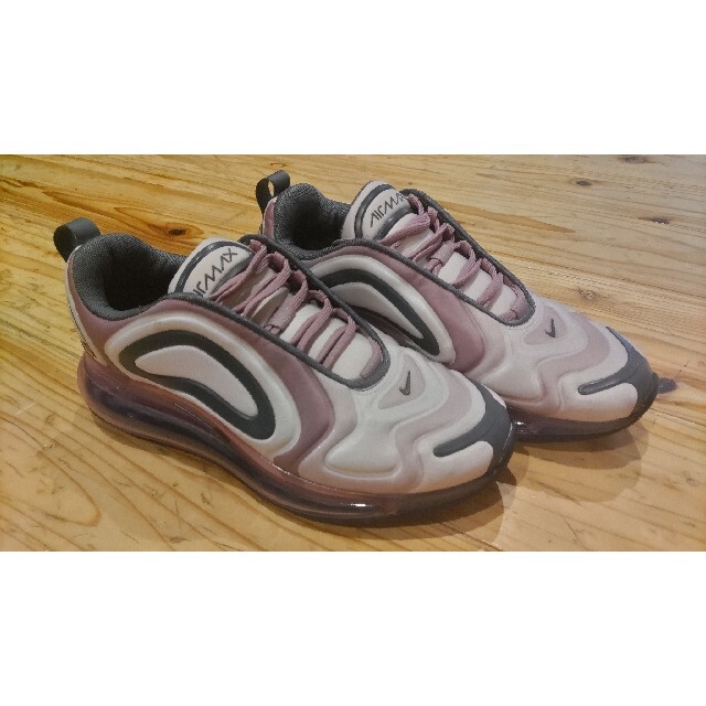 NIKE エアマックス720 スモーキーピンク 24.5cm | フリマアプリ ラクマ