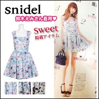 スナイデル(SNIDEL)の鈴木えみさん着用snidel✴︎ミニ花柄ワンピ(ミニワンピース)