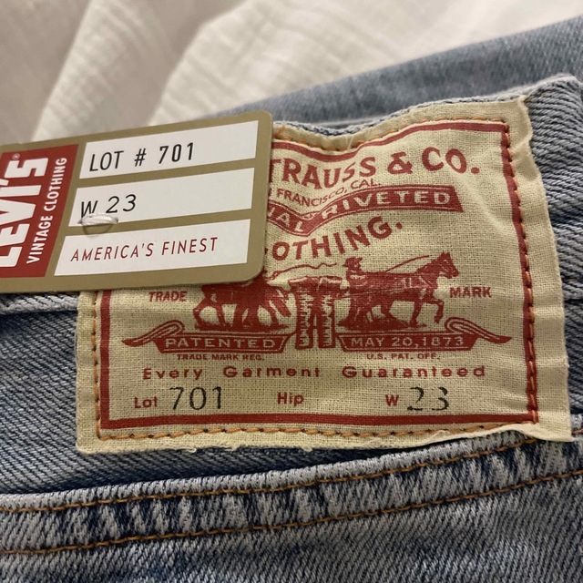 Levi's 1950モデル 701 JEANS LOVE CANAL