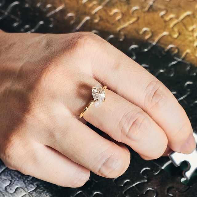 【13号】天然石 ハーキマーダイヤモンド 爪留め ゴールド リング 指輪 レディースのアクセサリー(リング(指輪))の商品写真