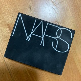 ナーズ(NARS)のNARS ライトリフクティングパウダープレストN(フェイスパウダー)