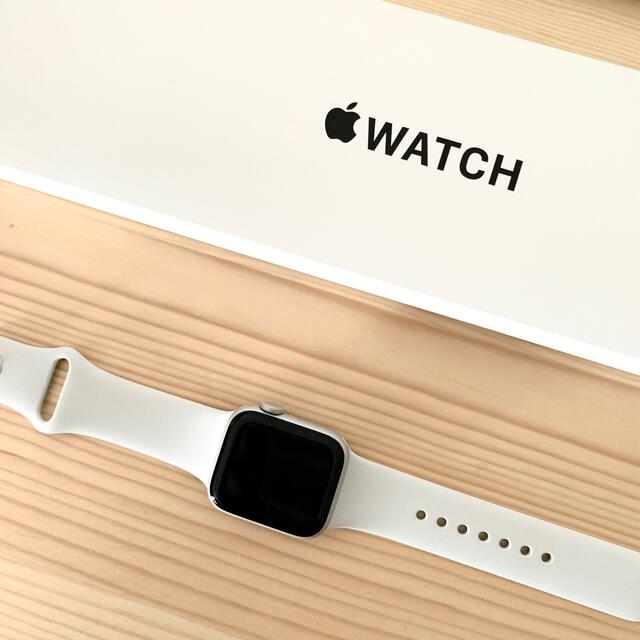 Apple Watch(アップルウォッチ)のApple Watch SE 40mm GPSモデル メンズの時計(腕時計(デジタル))の商品写真