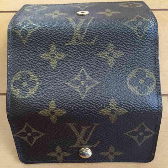 ◯LOUIS VUITTON ルイ・ヴィトン  モノグラム・フルリ キーケース