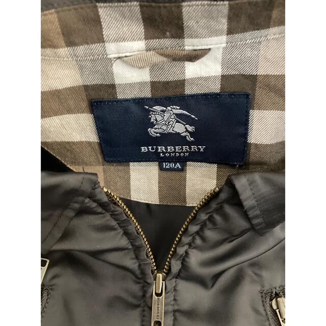 BURBERRY(バーバリー)のBurberryのジャケットkids値下げ キッズ/ベビー/マタニティのキッズ服男の子用(90cm~)(ジャケット/上着)の商品写真