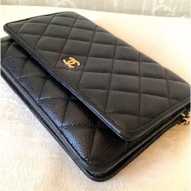 CHANEL(シャネル)のシャネル　チェーンウォレット　キャビアスキン　ゴールド金具 レディースのバッグ(ショルダーバッグ)の商品写真