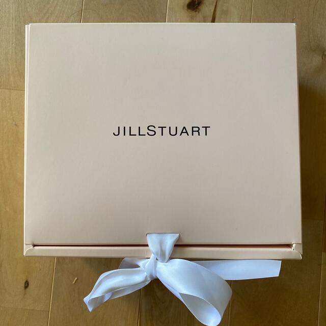 JILLSTUART(ジルスチュアート)の【値下げ】ジルスチュアート　ギフト　タオル　新品 レディースのファッション小物(ハンカチ)の商品写真