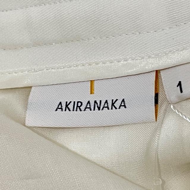 AKIRANAKA(アキラナカ)のアキラナカ ハーフパンツ サイズ1 S - 白 レディースのパンツ(ハーフパンツ)の商品写真