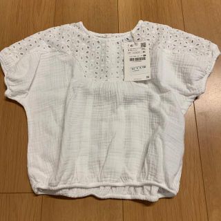 ザラキッズ(ZARA KIDS)のZARA 白　トップス　新品未使用品　値下げ(Tシャツ/カットソー)